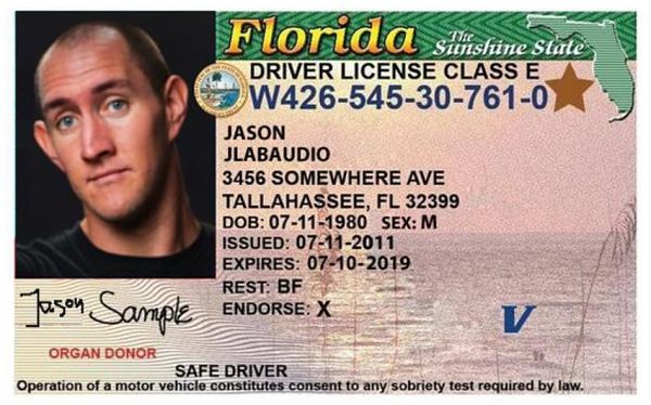 Requisitos para renovar la licencia de conducir en Miami