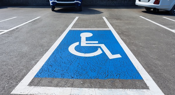 parqueo para discapacitados